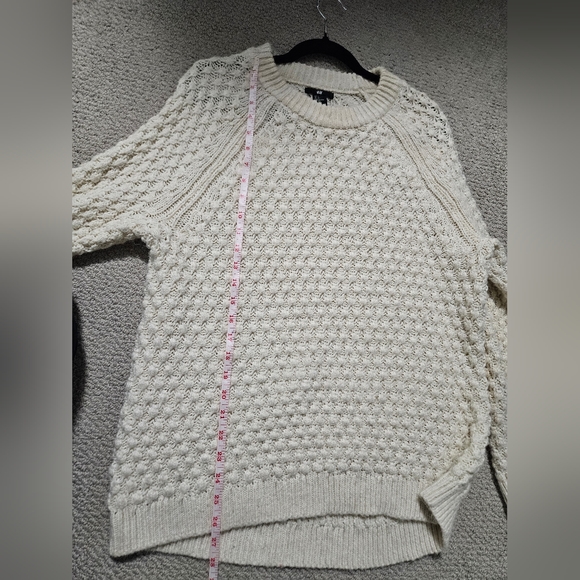 H&M Sweater - Picture 4 of 5